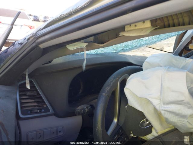 KM8J33A26JU639373 Hyundai Tucson Value