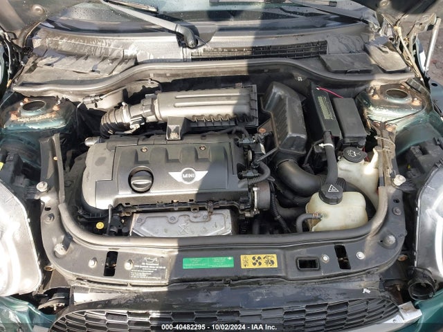 2010 MINI COOPER CLUBMAN WMWML3C54ATX51584 Photo 9