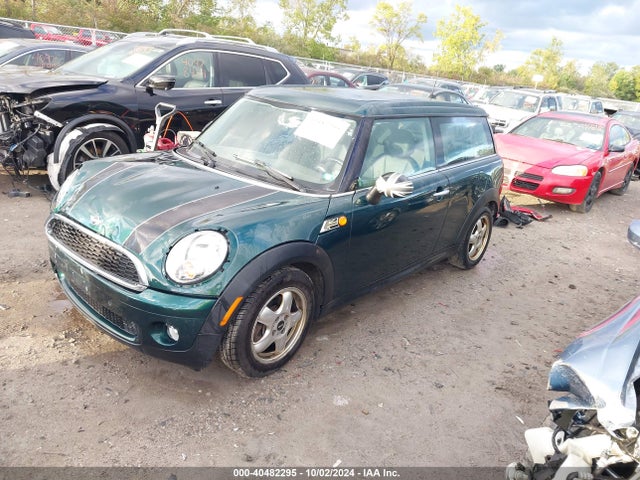 2010 MINI COOPER CLUBMAN WMWML3C54ATX51584 Photo 1