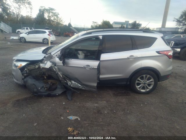 1FMCU9GD8HUD14672 Ford ESCAPE SE