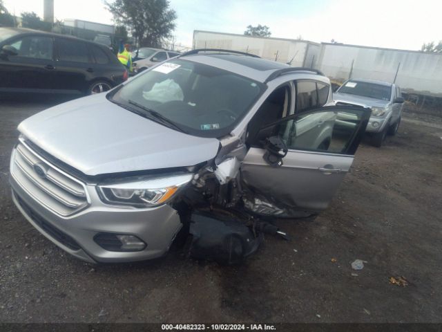 1FMCU9GD8HUD14672 Ford ESCAPE SE