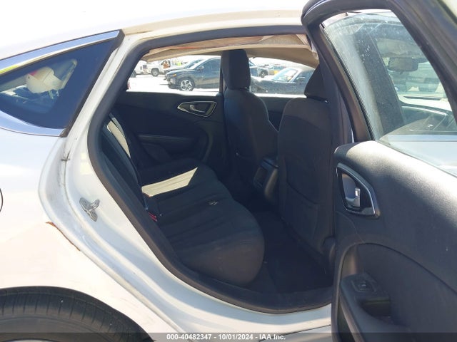 Chrysler 200 Limited 2016 1C3CCCAB1GN153591 Image 8