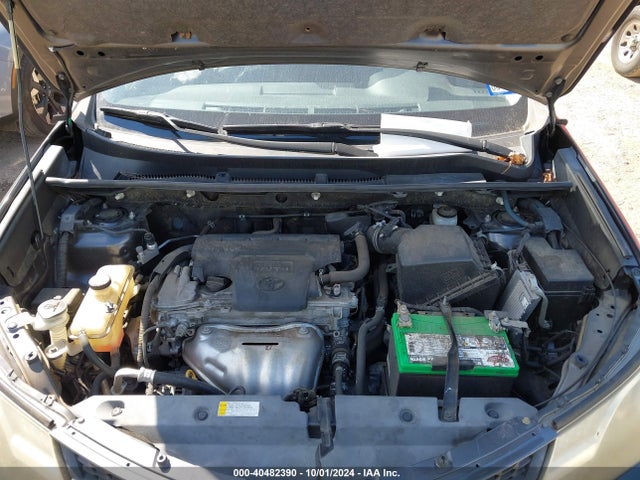 Toyota RAV4 LE 2014 JTMZFREV9EJ015502 Image 10