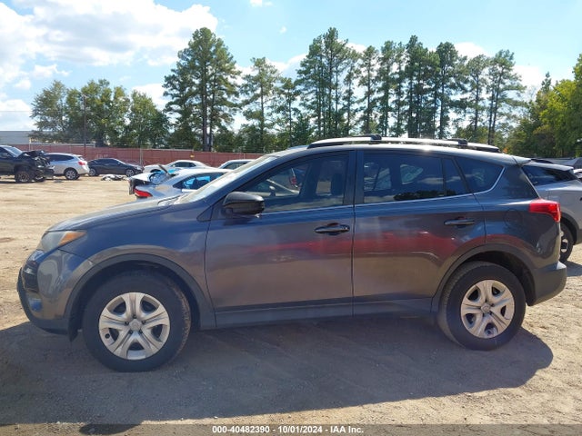 Toyota RAV4 LE 2014 JTMZFREV9EJ015502 Image 14