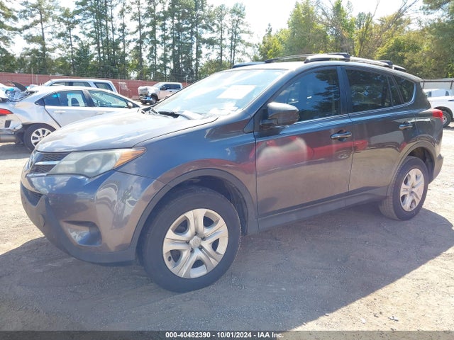 Toyota RAV4 LE 2014 JTMZFREV9EJ015502 Image 2