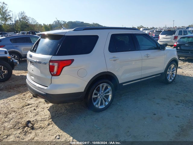 Ford EXPLORER XLT 2018 1FM5K7D89JGB15581 Image 4