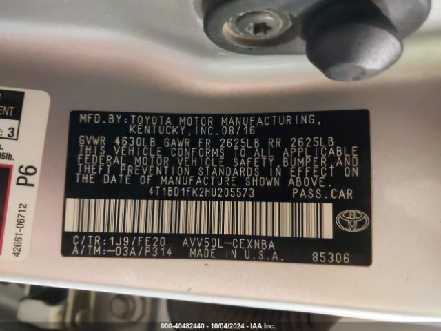 4T1BD1FK2HU205573 Toyota Camry Hybrid Le
