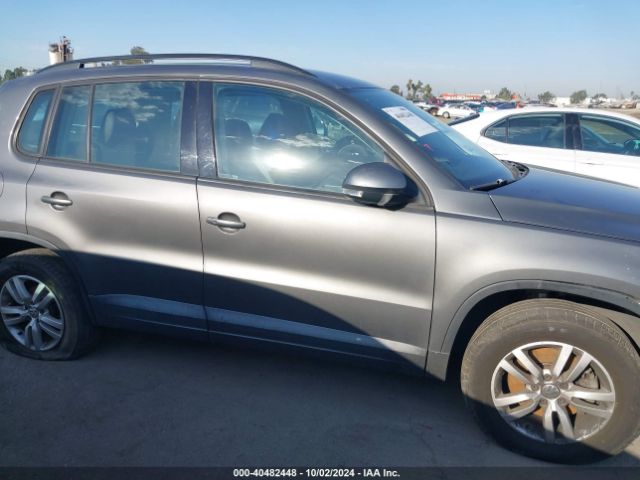 WVGAV7AX1GW581912 Volkswagen TIGUAN S
