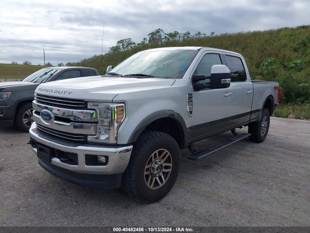 Ford F-250 Lariat 2018 1FT7W2B60JEB79624 Image 2