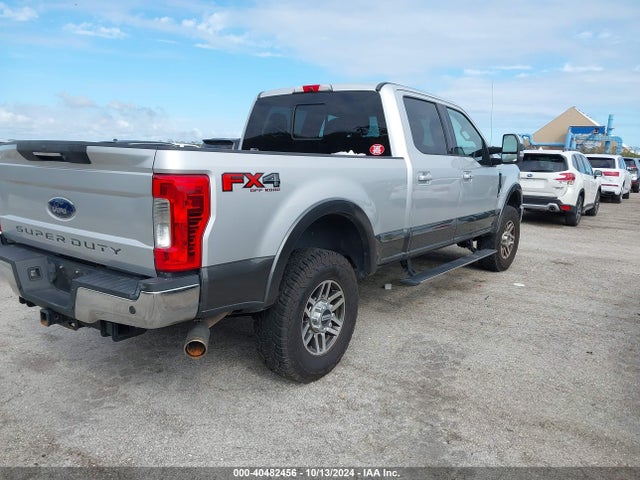 Ford F-250 Lariat 2018 1FT7W2B60JEB79624 Image 4