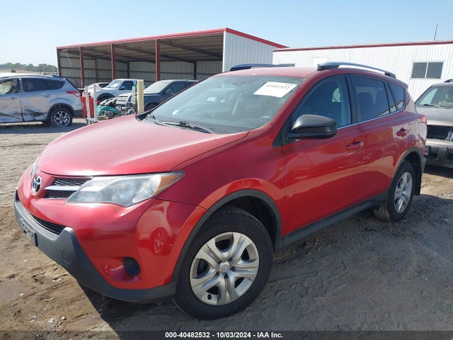 Toyota RAV4 LE 2014 2T3BFREV7EW159620 Image 2