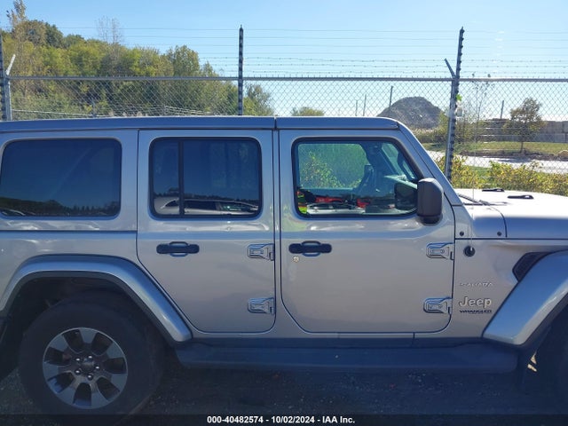 1C4HJXEN8JW332554 Jeep Wrangler Unlimited Sahara 4x4