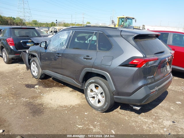 Toyota Rav4 Xle 2021 2T3P1RFV5MW141571 Image 3