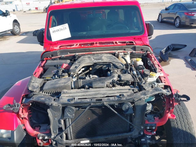 1C4HJXEG9JW206480 Jeep Wrangler Unlimited Sahara 4x4