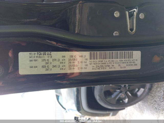 3C4NJCBB3JT407804 Jeep Compass Altitude Fwd