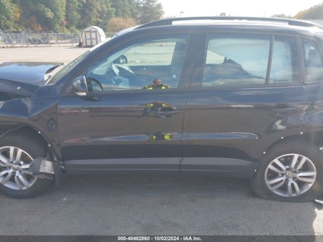 WVGBV7AX5FW579227 Volkswagen TIGUAN S