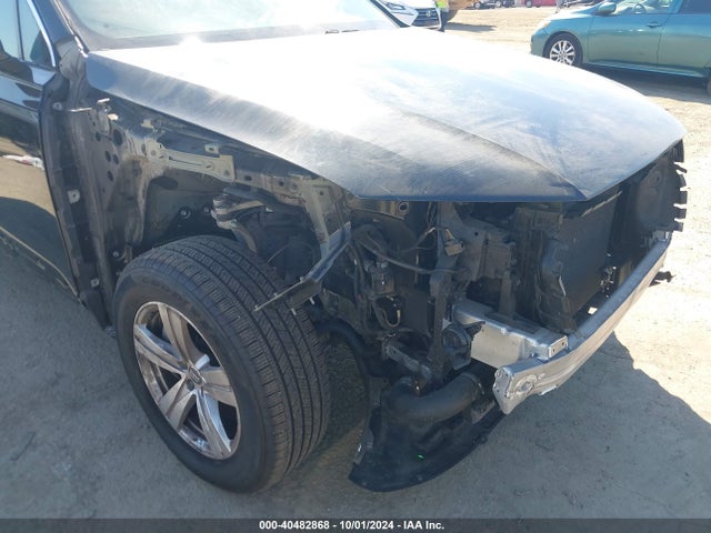 WA1LHAF71JD052497 Audi Q7 2.0t Premium