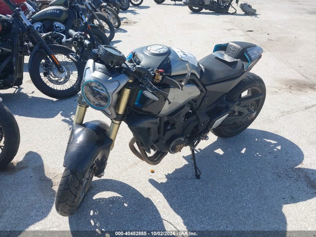 2022 CFHG 300SS LCEPEWL13N6004572 Photo 1