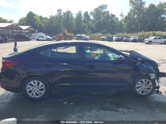 Hyundai ELANTRA SE 2020 5NPD74LF5LH590322 Image 13