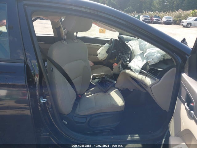 Hyundai ELANTRA SE 2020 5NPD74LF5LH590322 Image 5