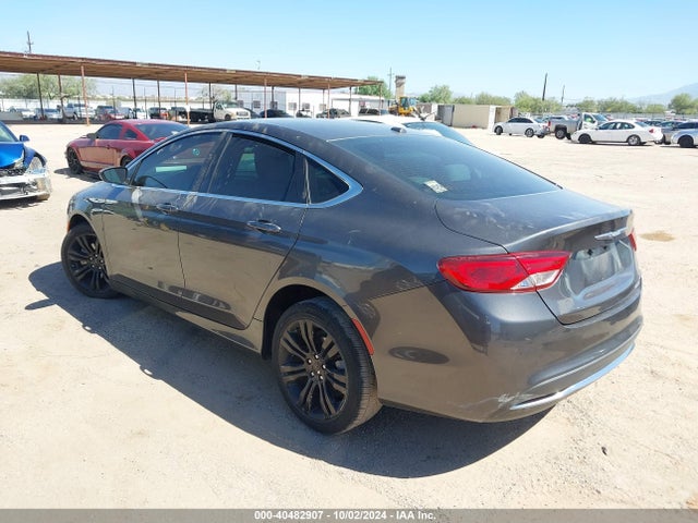 Chrysler 200 Limited 2015 1C3CCCAB7FN588422 Image 3