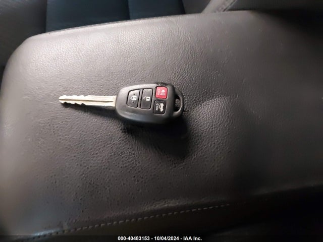 Toyota CAMRY LE 2015 4T1BF1FK1FU115984 Image 11