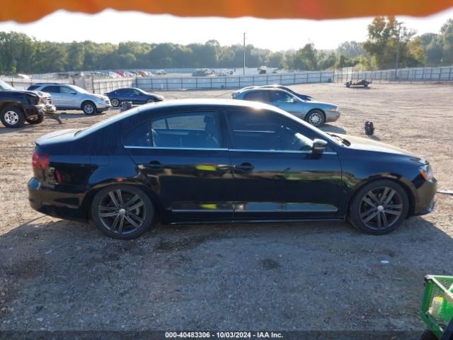 3VWL17AJXJM212605 Volkswagen Jetta 1.8t Sel