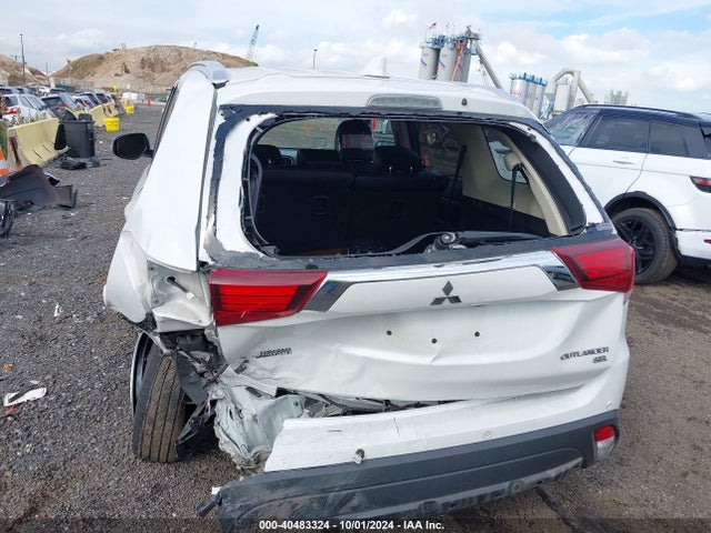 JA4AZ3A36JZ069089 Mitsubishi Outlander Es/le/se/sel