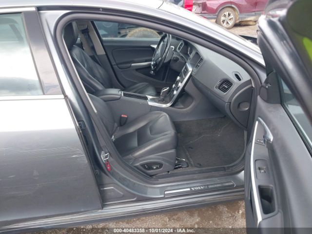 YV126MFK7G2394015 Volvo S60 T5 Drive-e Premier