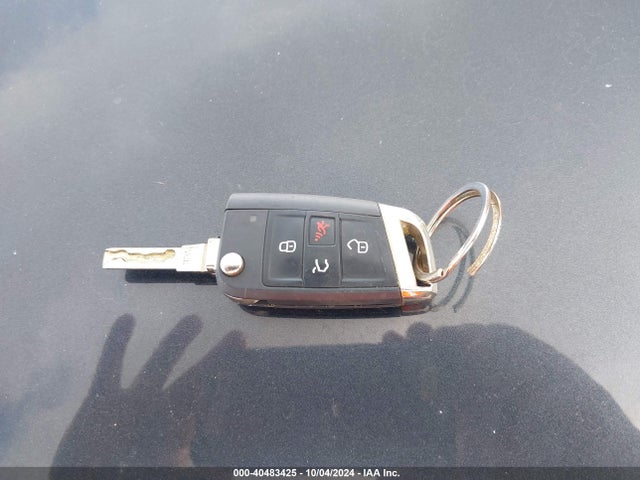 3VW4T7AU1GM051725 Volkswagen Golf Gti S 4-door