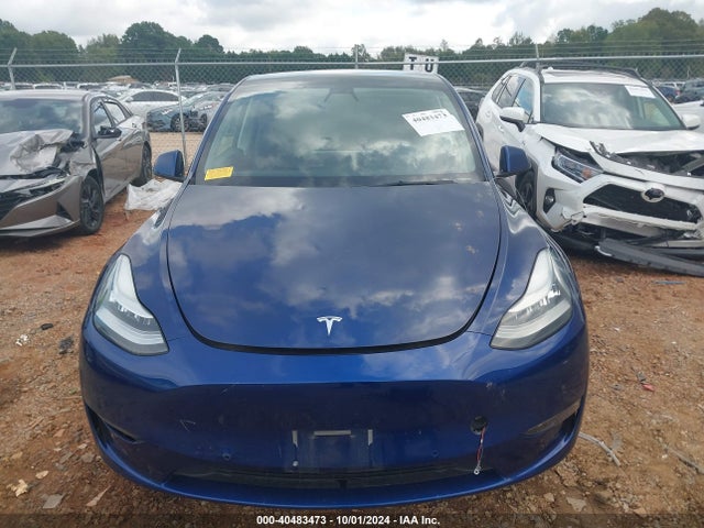 Tesla Model Y Long Range Dual Motor All-wheel Drive 2021 5YJYGAEEXMF145420 Image 11
