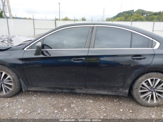 4S3BNAB66J3034512 Subaru Legacy 2.5i