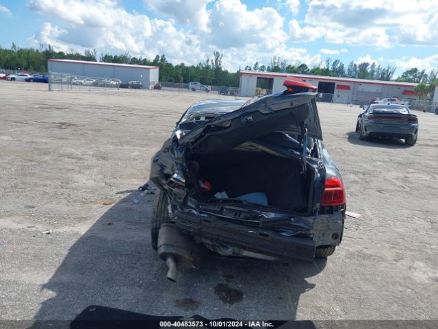 1VWAT7A3XHC008790 Volkswagen Passat 1.8t S