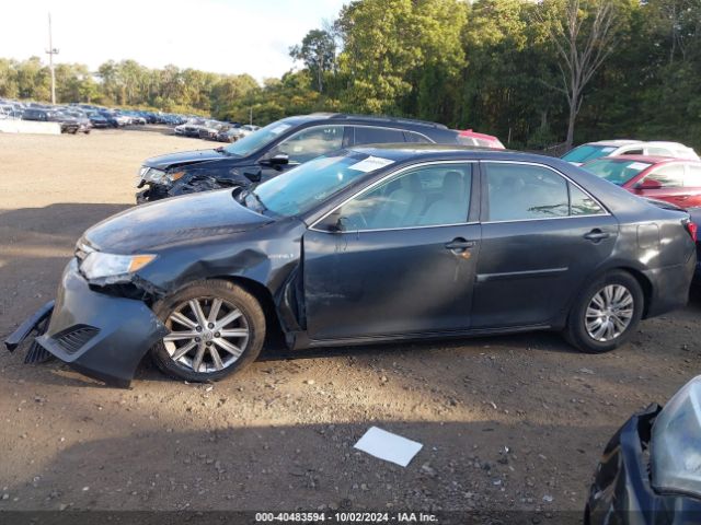 4T1BD1FK5EU112588 Toyota Camry Hybrid Le