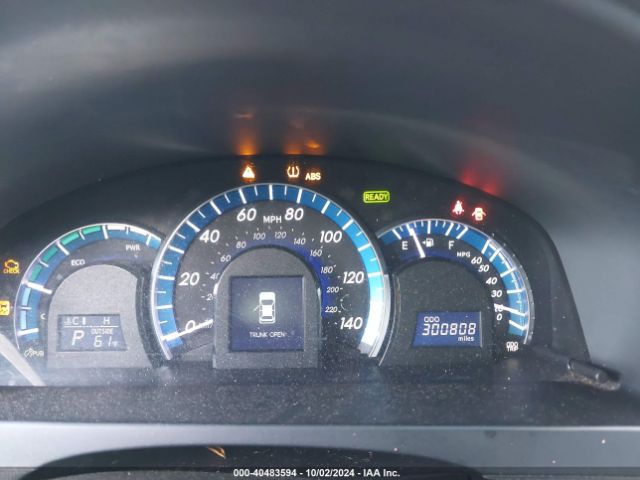 4T1BD1FK5EU112588 Toyota Camry Hybrid Le