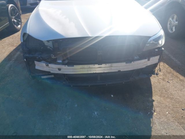 WBA5A5C55ED511790 BMW 528I