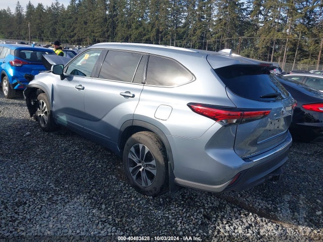 Toyota Highlander Xle 2021 5TDHZRBH6MS076762 Image 3