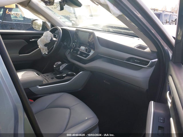 Toyota Highlander Xle 2021 5TDHZRBH6MS076762 Image 5
