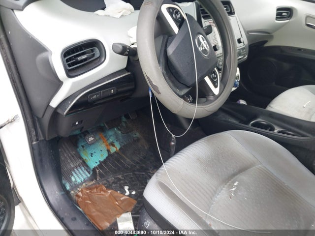 Toyota Prius Two Eco 2016 JTDKARFU5G3519896 Image 11