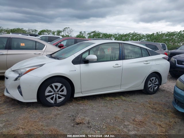 Toyota Prius Two Eco 2016 JTDKARFU5G3519896 Image 14