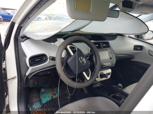 Toyota Prius Two Eco 2016 JTDKARFU5G3519896 Image 15