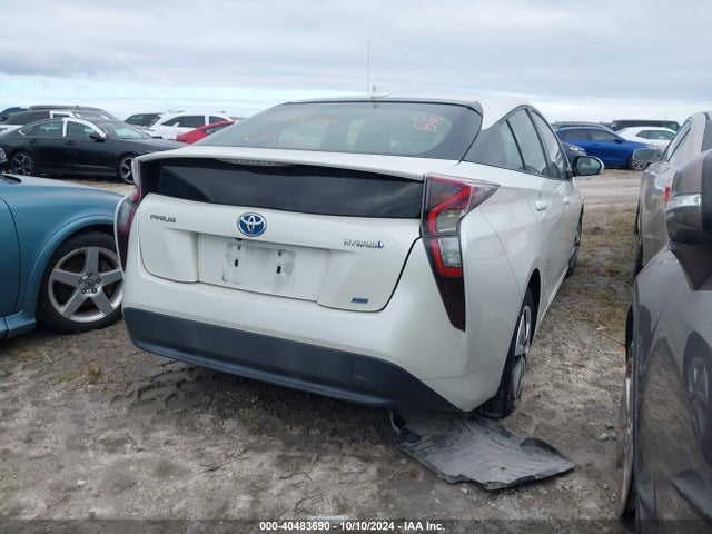 Toyota Prius Two Eco 2016 JTDKARFU5G3519896 Image 4