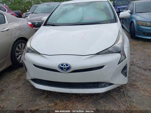 Toyota Prius Two Eco 2016 JTDKARFU5G3519896 Image 6