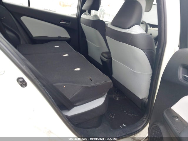 Toyota Prius Two Eco 2016 JTDKARFU5G3519896 Image 8