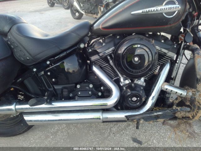 2018 HARLEY-DAVIDSON FLHC 1HD1YAJ13JC022731 Photo 7