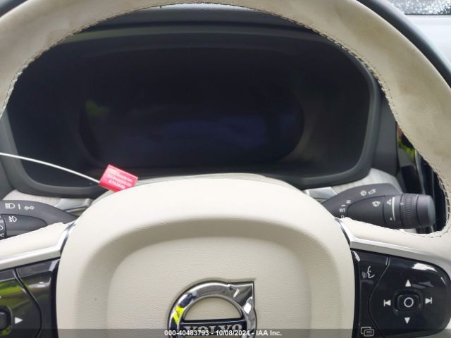 7JRL12FL5RG313655 Volvo S60 B5 Plus Dark Theme