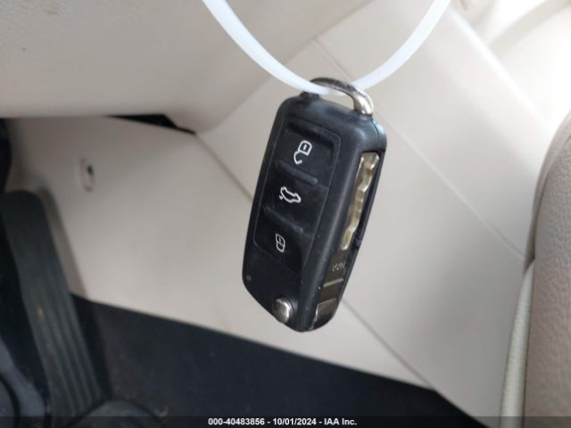 WVGAV7AX6GW575409 Volkswagen TIGUAN S