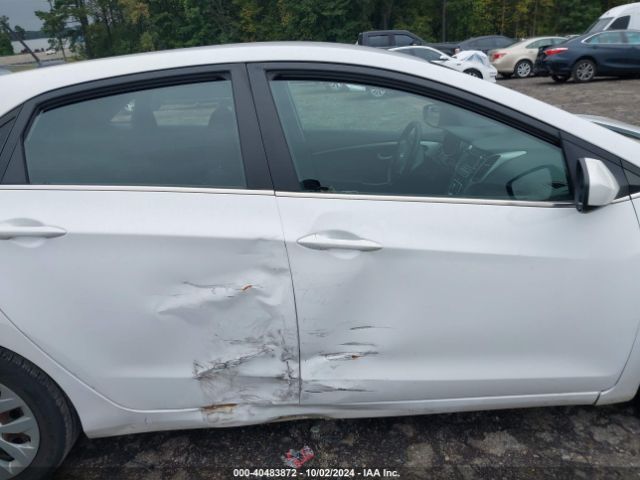 KMHD35LH2HU375072 Hyundai ELANTRA GT