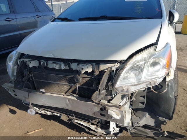 Toyota Prius Three 2015 JTDKN3DU4F1907524 Image 6