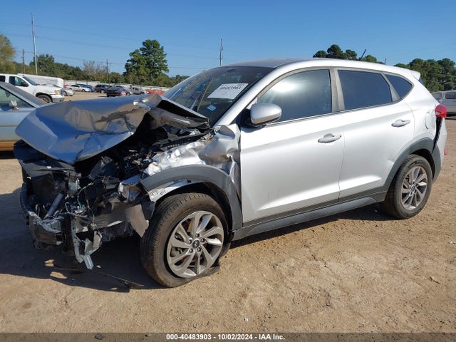 Hyundai TUCSON SE 2017 KM8J23A40HU539297 Image 2